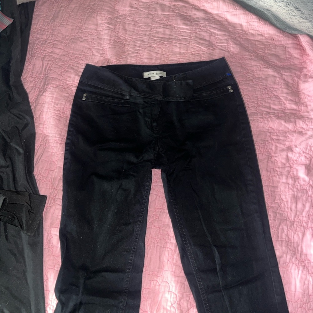 Women's Black Capris